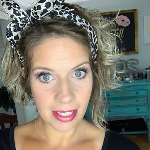 Meet your Posher, Stefanie